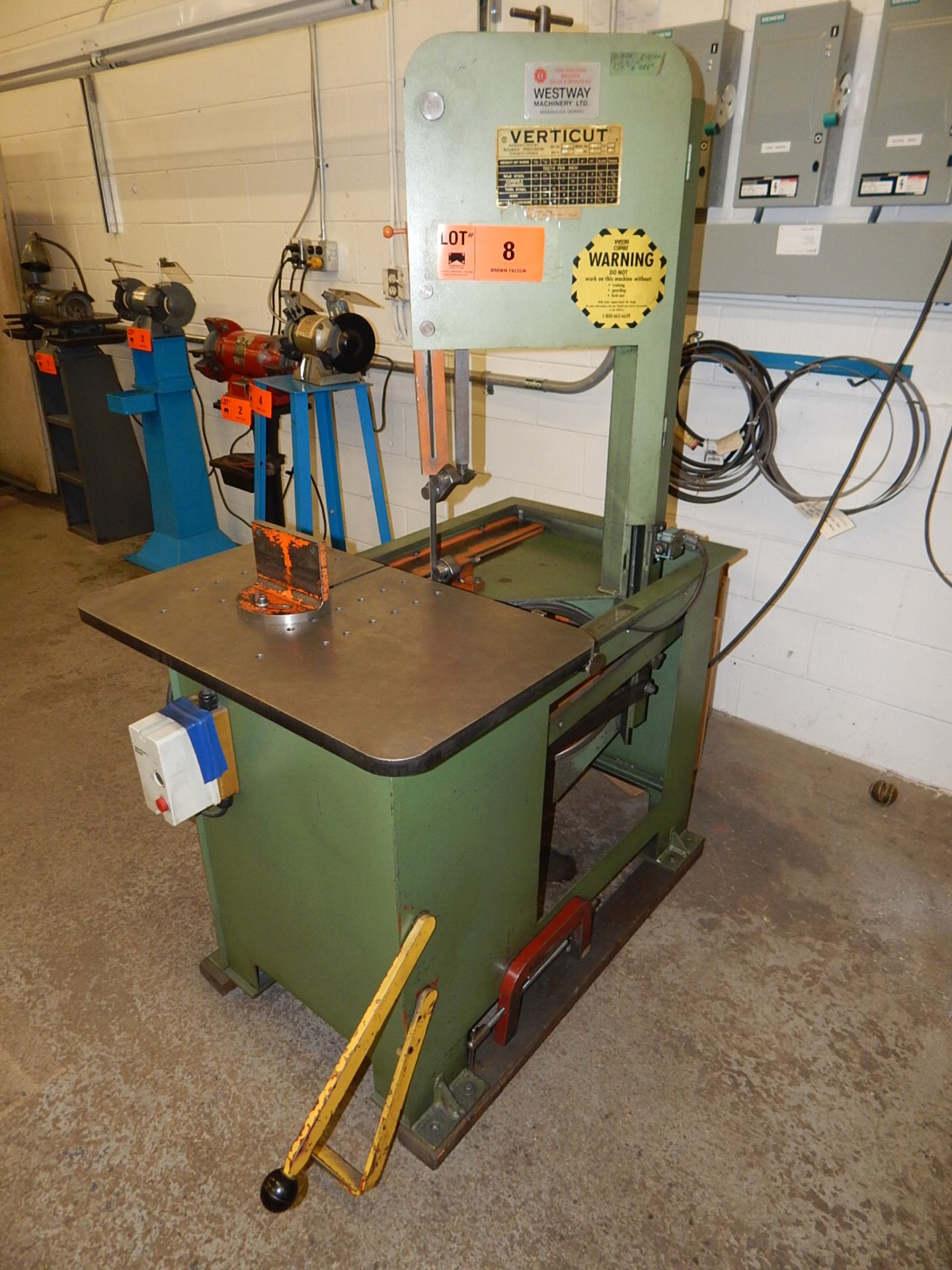 VERTICUT 115B ROLL IN TYPE VERTICAL BAND SAW, S/N: N/A (CI) [RIGGING FEE FOR LOT #8 - $150.00 - Image 2 of 3
