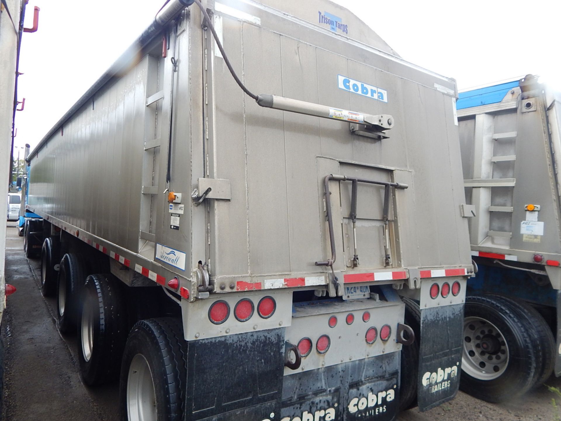 COBRA (2013) QUAD-AXLE ALUMINUM END DUMP BOX TRAILER WITH COMPOSITE FLOOR, 39-40 METRIC TON - Image 12 of 16