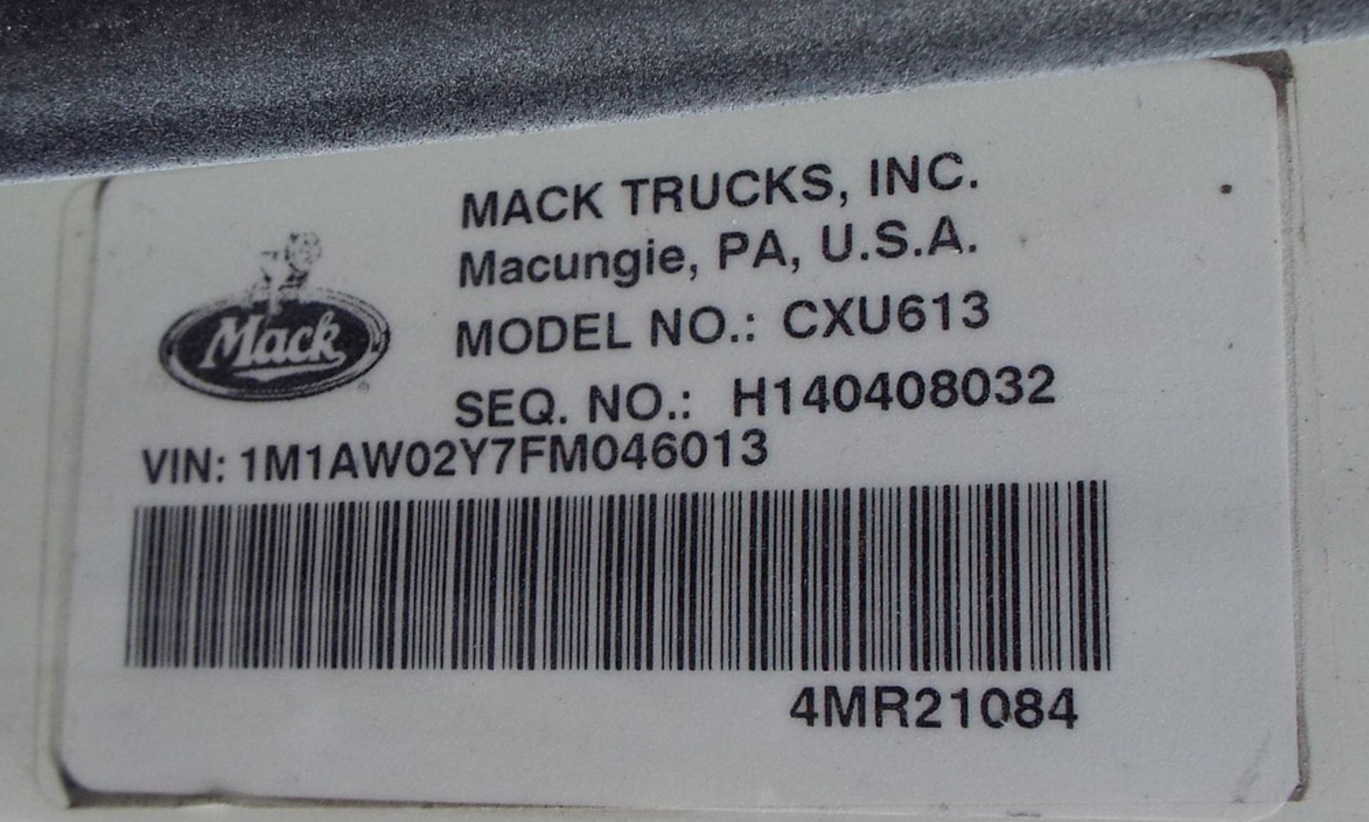 MACK (2015) CXU613 DAY CAB TRUCK WITH 405HP MP7 DIESEL ENGINE, 10 SPEED EATON FULLER TRANSMISSION, - Image 13 of 13