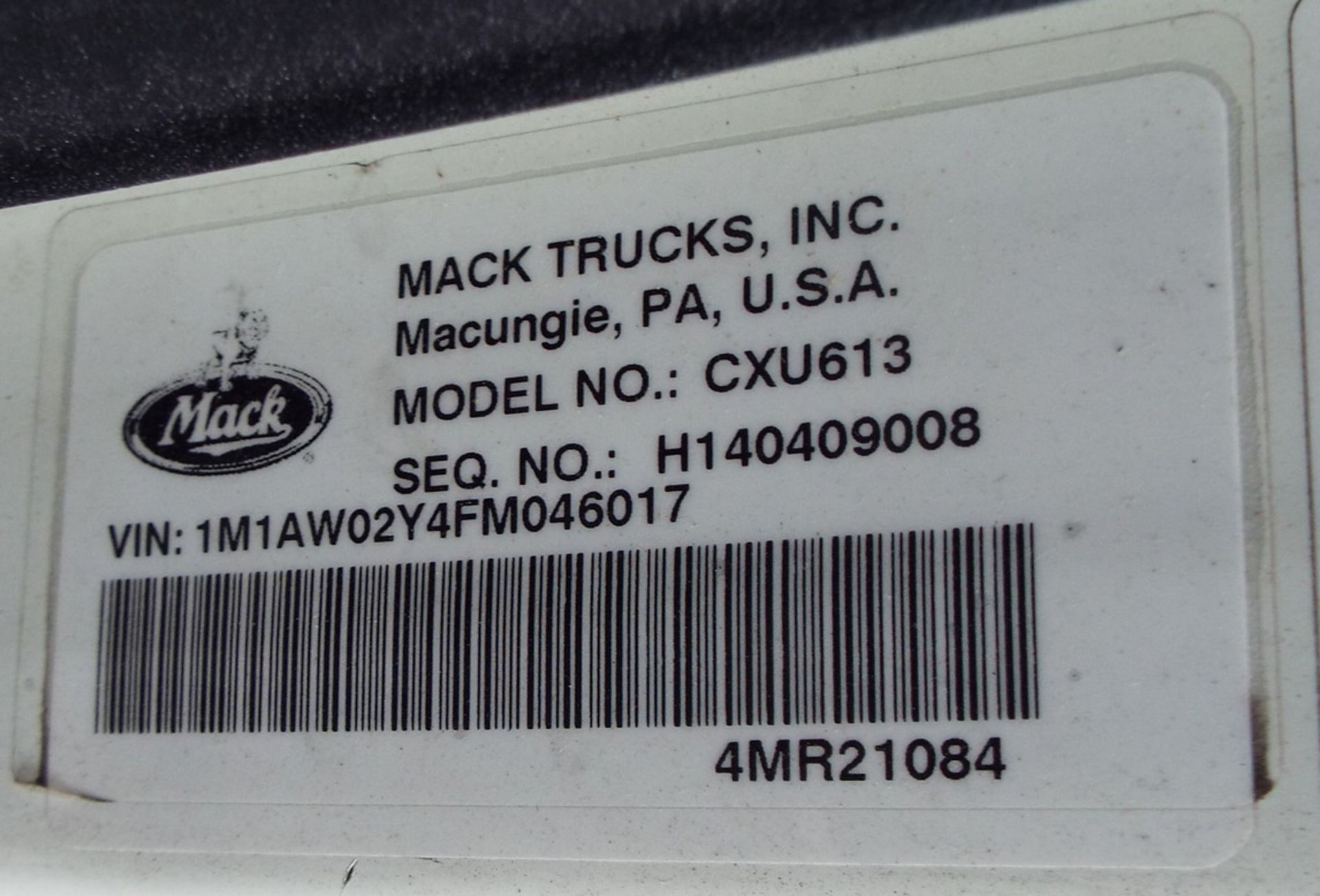 MACK (2015) CXU613 DAY CAB TRUCK WITH 405HP MP7 DIESEL ENGINE, 10 SPEED EATON FULLER TRANSMISSION, - Image 13 of 13