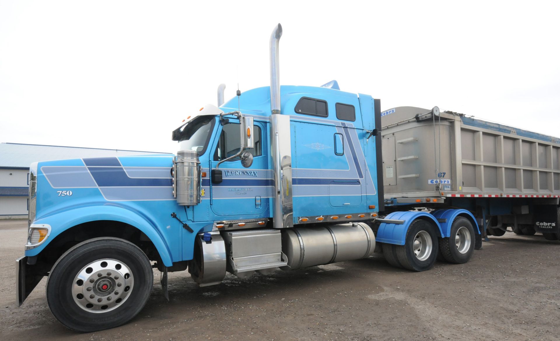 INTERNATIONAL (2017) 9900IS SFA 6X4 TRUCK WITH 500HP CUMMINS DIESEL ENGINE, 18 SPEED EATON FULLER - Image 2 of 31