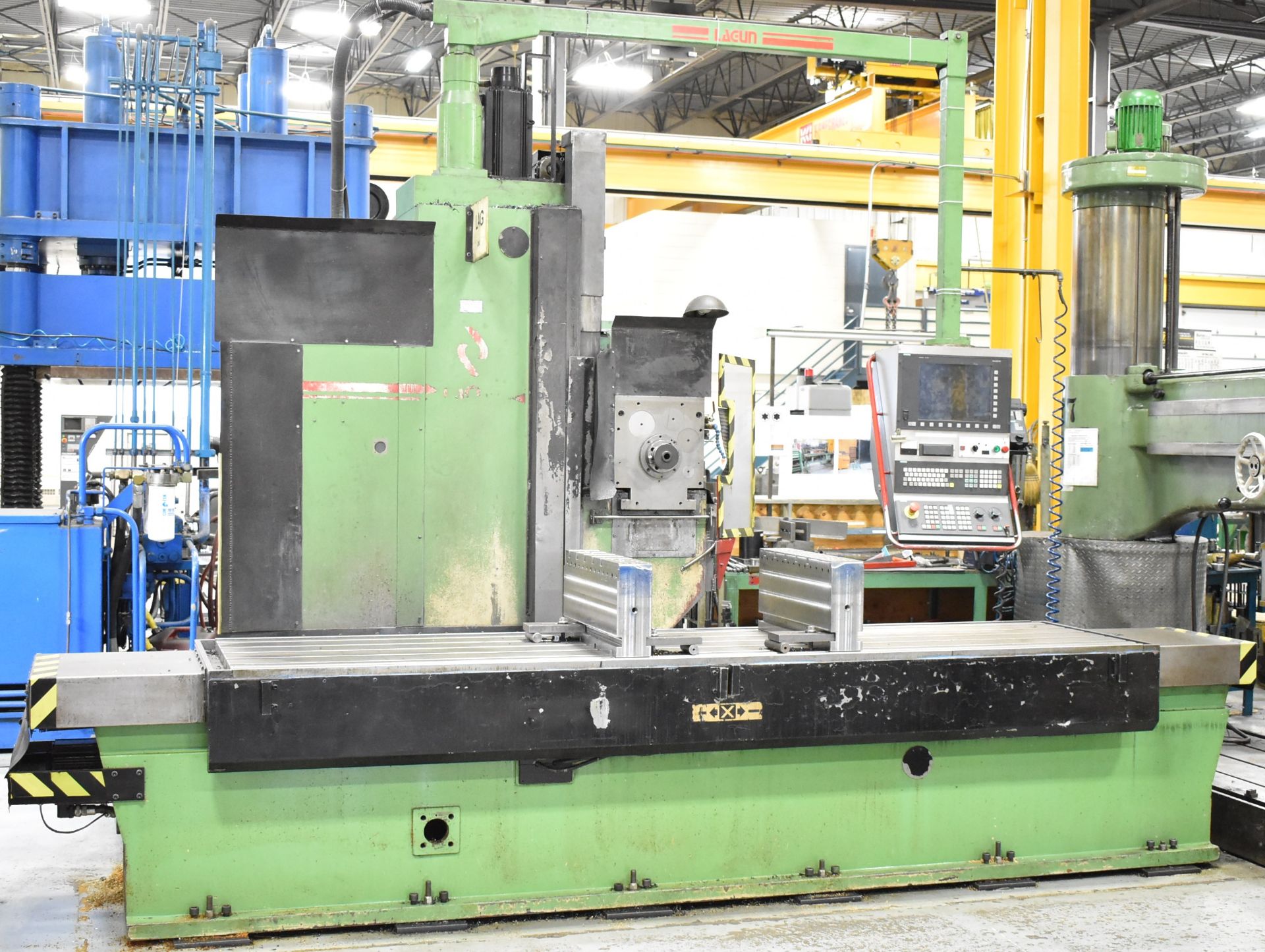 LAGUN (RETROFIT 2005) FBF-3250 BED TYPE CNC MILLING MACHINE WITH SIEMENS SINUMERIK CNC CONTROL,