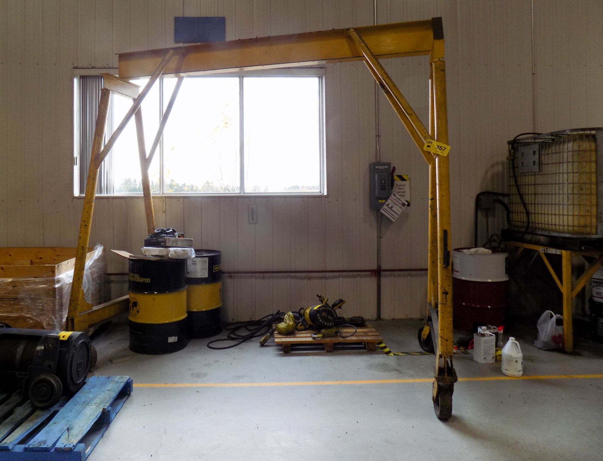 PORTABLE GANTRY LIFT - Image 4 of 4