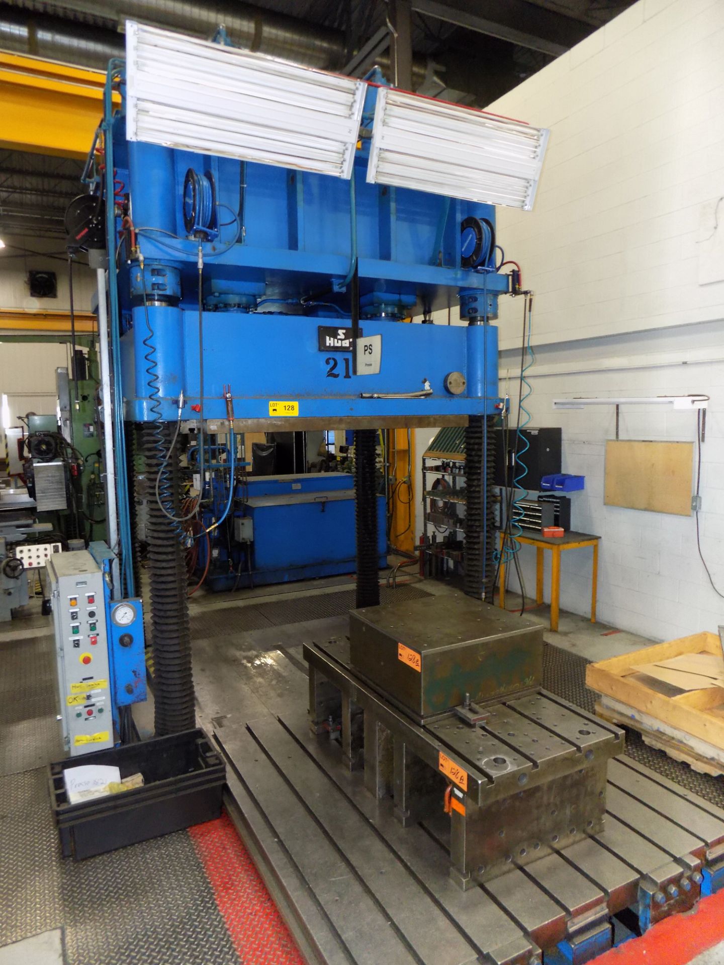 S HUOT 400 TON CAPACITY HYDRAULIC DIE SPOTTING PRESS WITH 78"X80" FRONT TO BACK ROLL IN T-SLOT - Image 4 of 4