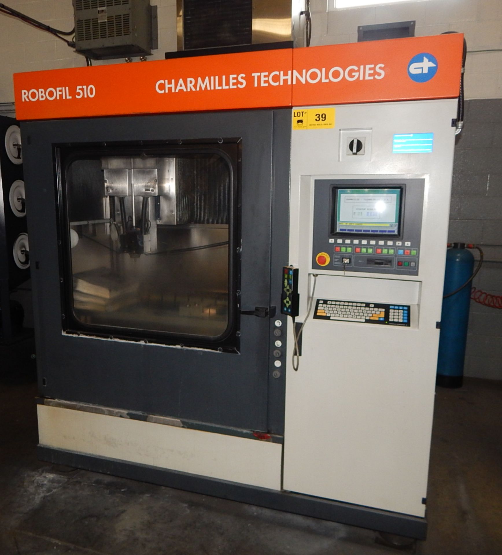 CHARMILLES ROBOFIL 510 CNC WIRE EDM WITH CHARMILLES CNC CONTROL, TRAVELS: X - 28", Y - 16", Z - 16", - Image 2 of 6