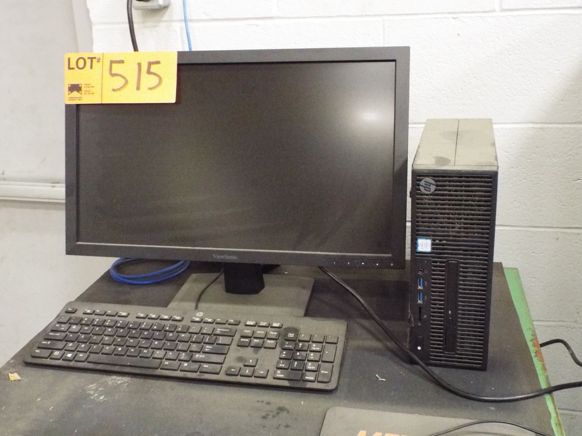 LOT/ HP DESKTOP COMPUTER WITH VIEWSONIC MONITOR, KEYBOARD, AND MOUSE