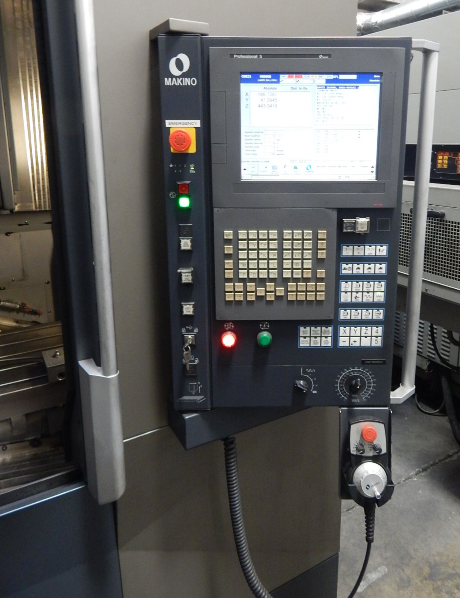 MAKINO (2014) F5 HIGH SPEED CNC VERTICAL MACHINING CENTER WITH MAKINO PROFESSIONAL 5 CNC CONTROL, - Image 2 of 7