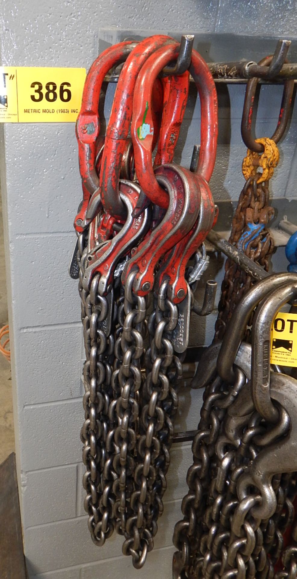 LOT/ (3) LIFTING CHAINS WITH 12,300LB CAPACITY