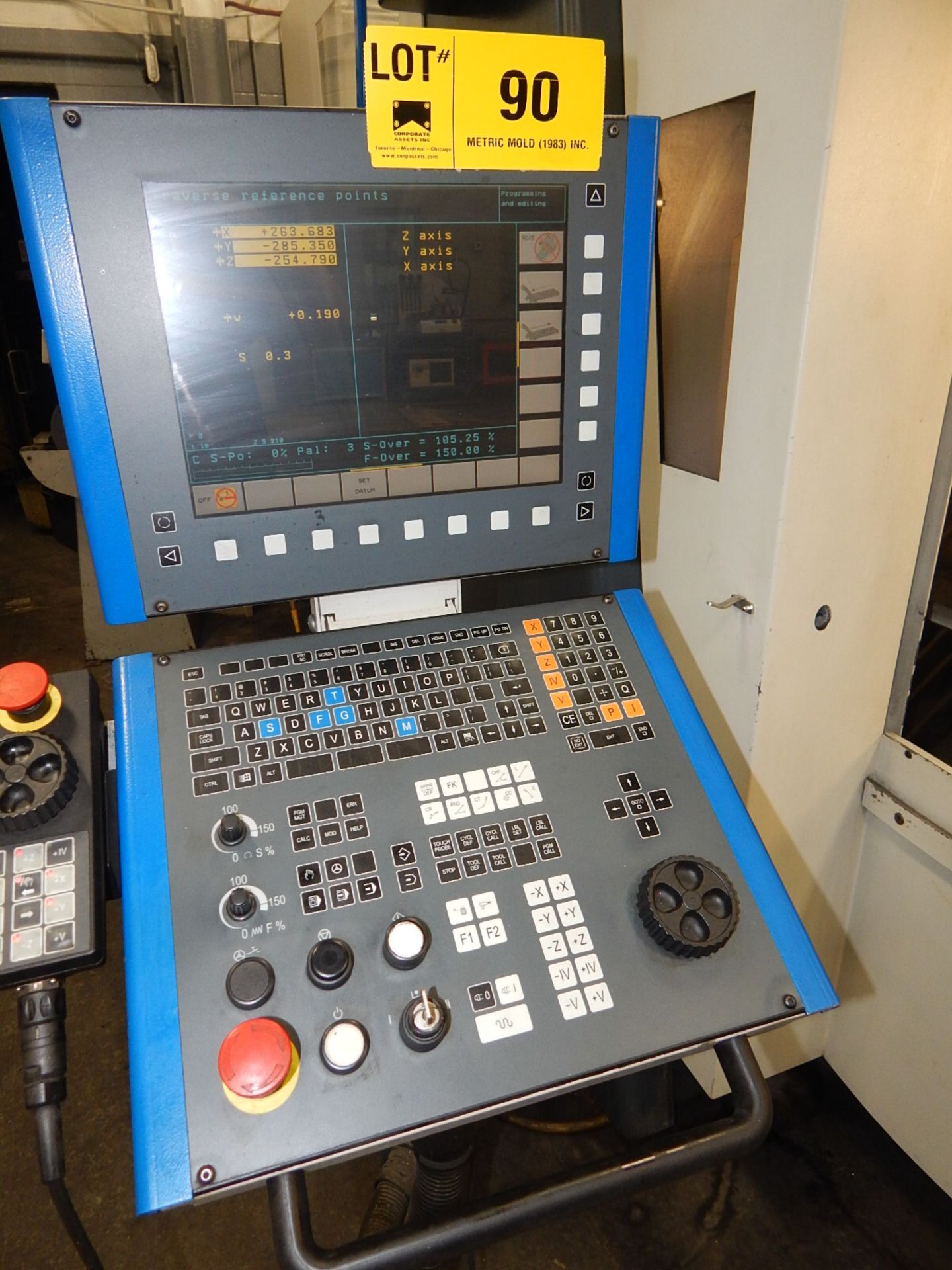 MIKRON (2004) HSM800 HIGH SPEED MULTI-PALLET CNC VERTICAL MACHINING CENTER WITH HEIDENHAIN ITNC - Image 4 of 8