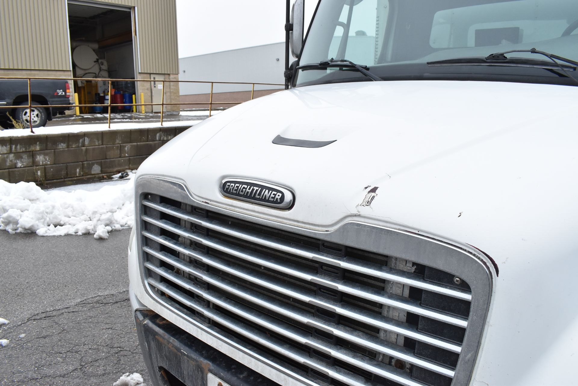 FREIGHTLINER (2004) DURABODY M2106 5 TON BUSINESS CLASS M2 CUBE TRUCK - Image 26 of 30