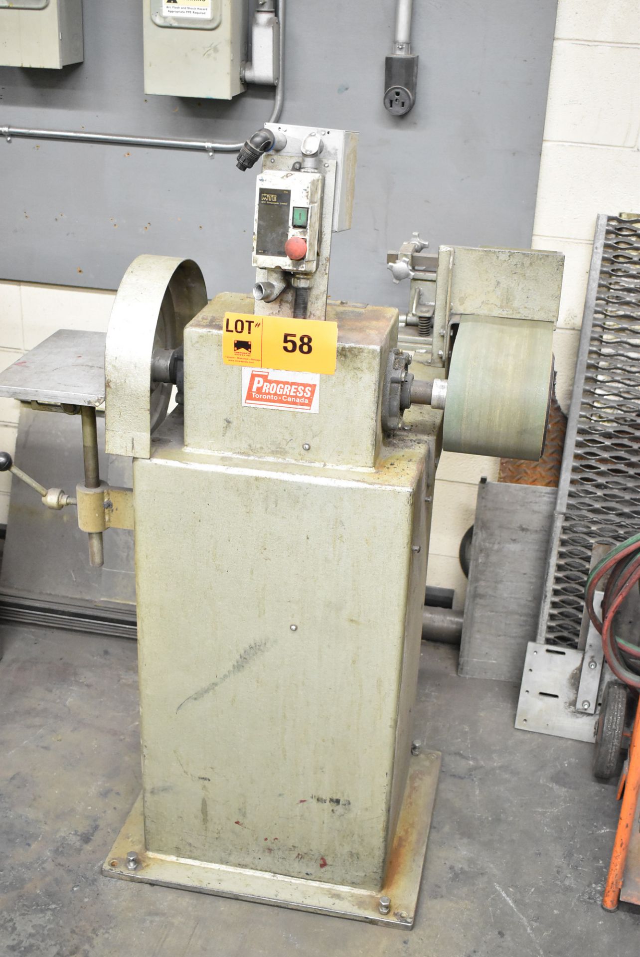 PROGRESS COMBINATION DISC AND BELT SANDER, S/N N/A