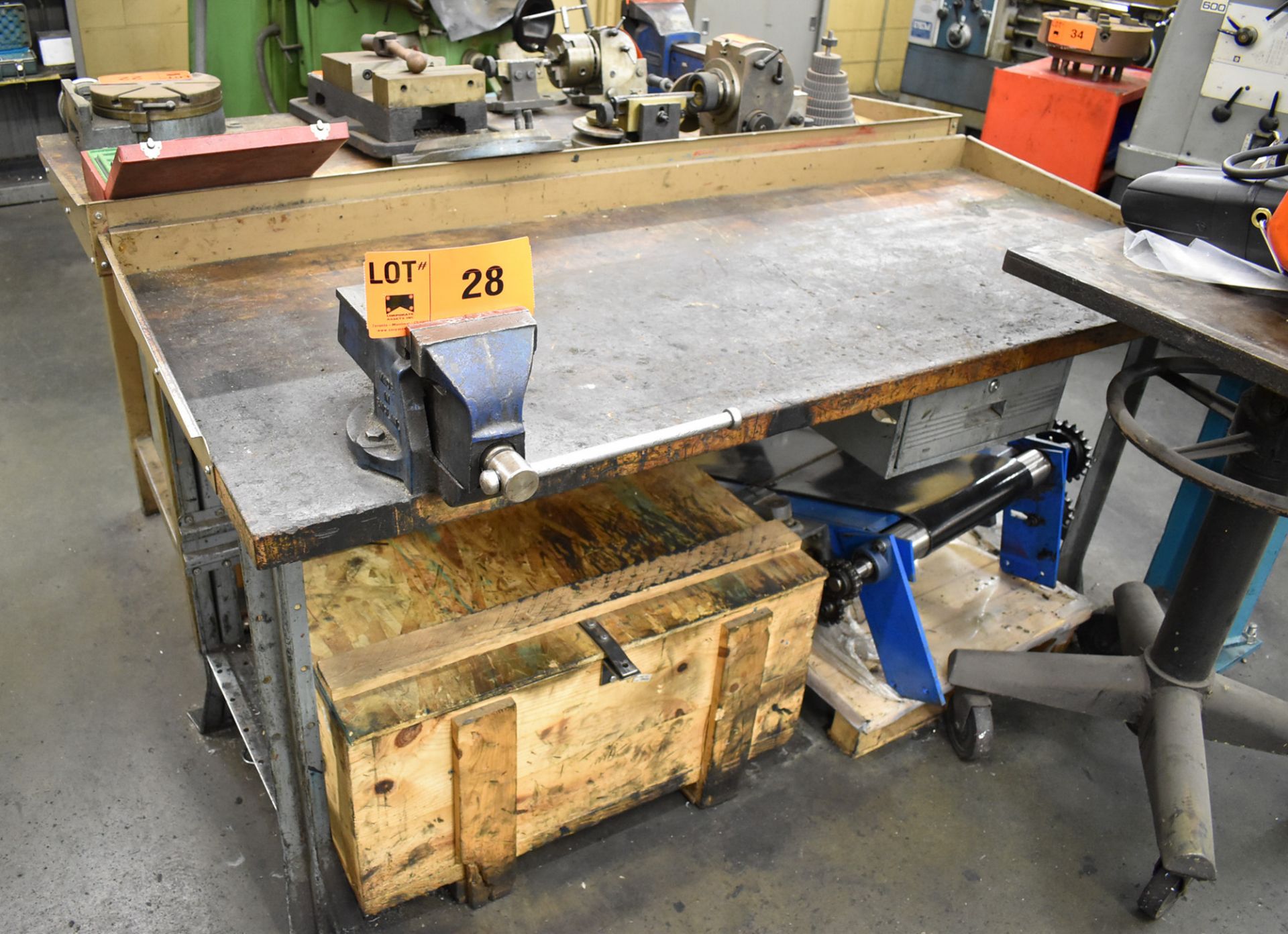 LOT/ WORKBENCH WITH 4" VISE AND PARTS ON BOTTOM SHELF - Image 2 of 2