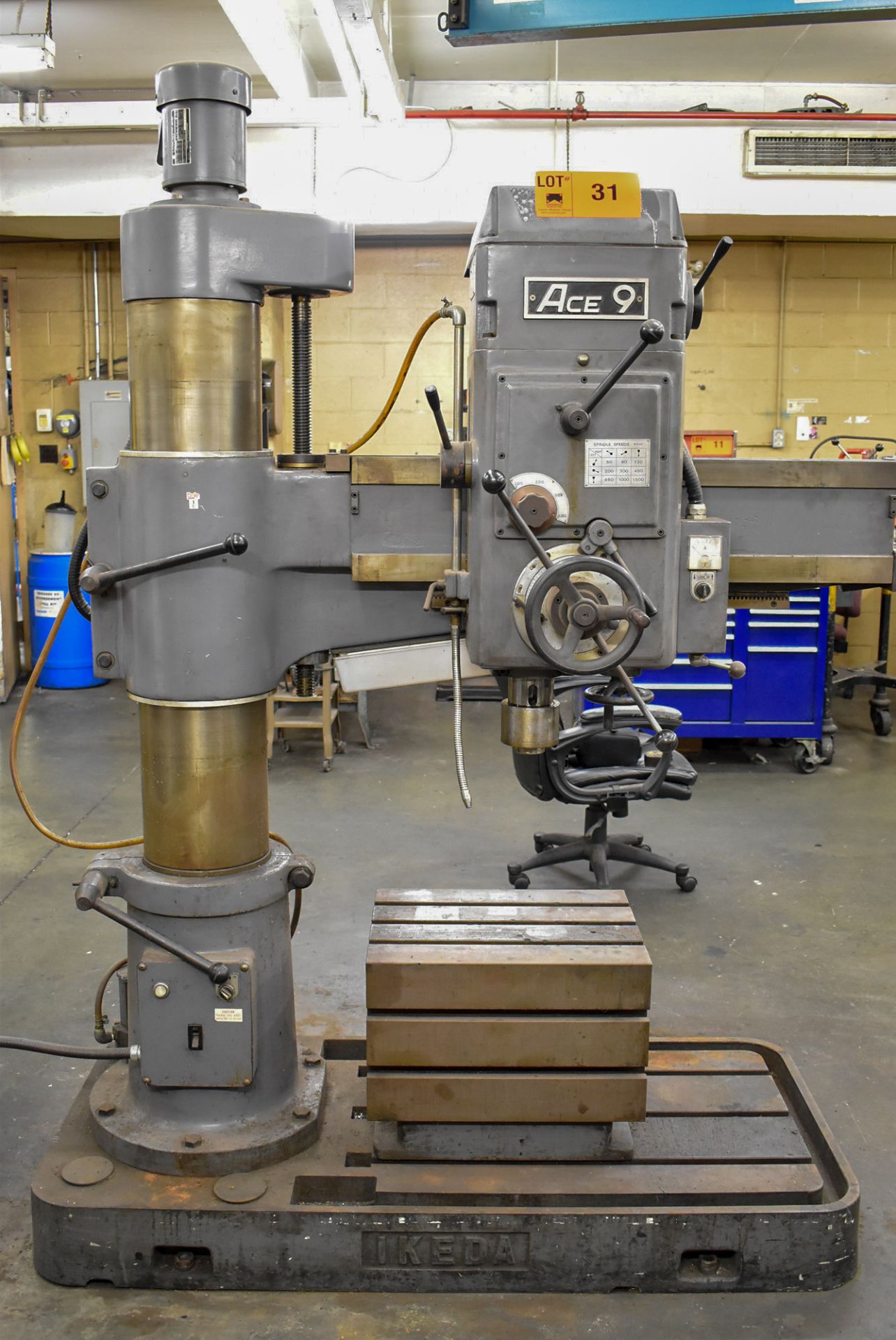 IKEDA ACE 9 3' RADIAL ARM DRILL WITH 9" COLUMN, SPEEDS TO 1500 RPM, T-SLOT BOX TABLE, S/N Y082572 - Image 2 of 6