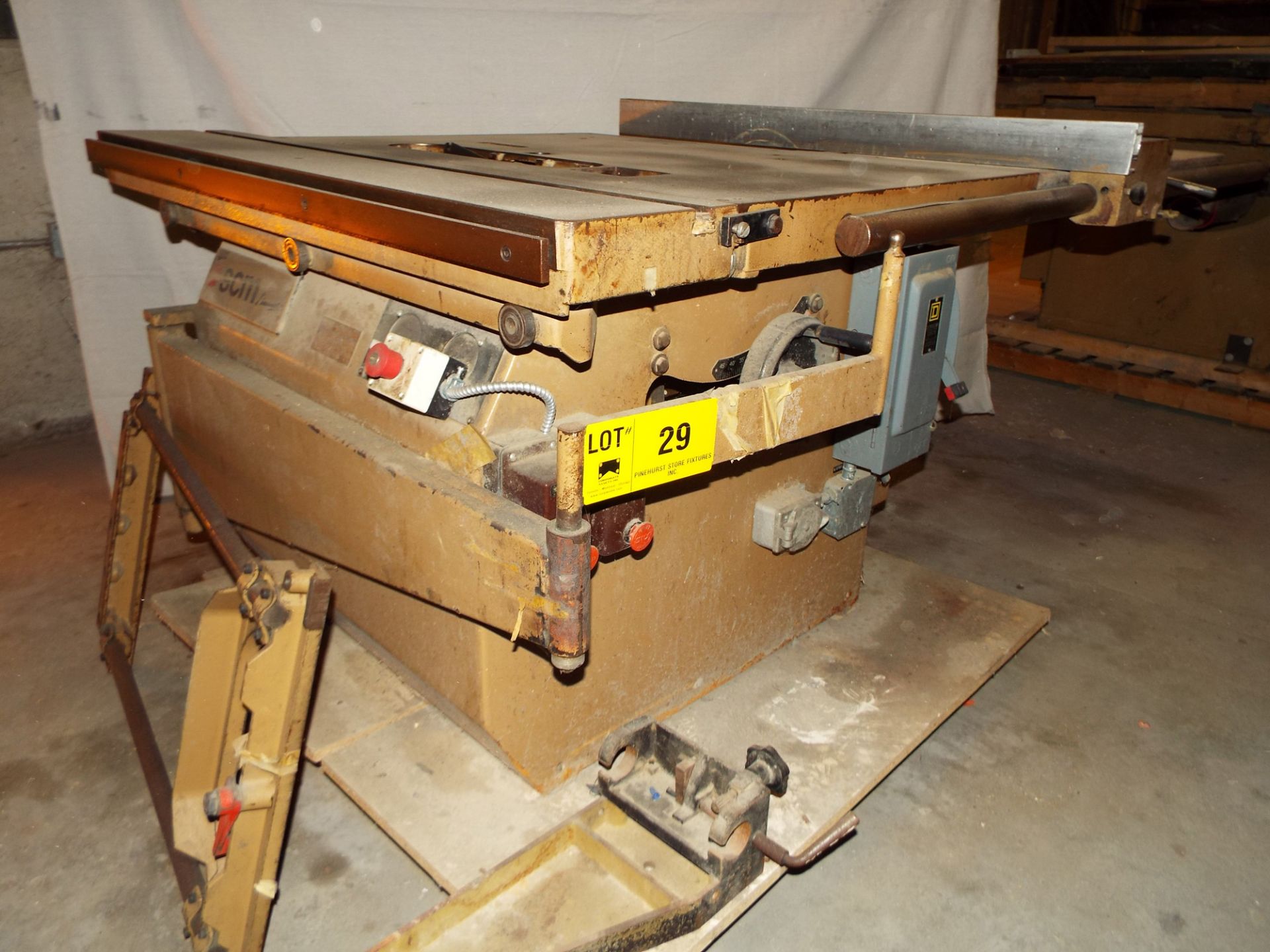 SCM SI15 F SLIDING TABLE SAW WITH 400MM MAX. BLADE DIAMETER, TRAVELS 28", S/N: N/A