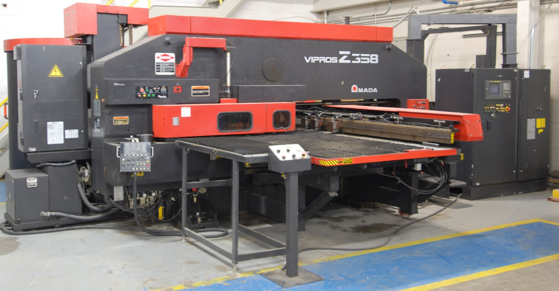 AMADA VIPROS Z3510 30TON CNC TURRET PUNCH, WITH FANUC SERIES 18-P CNC CONTROL, 98"X49" MAX. SHEET