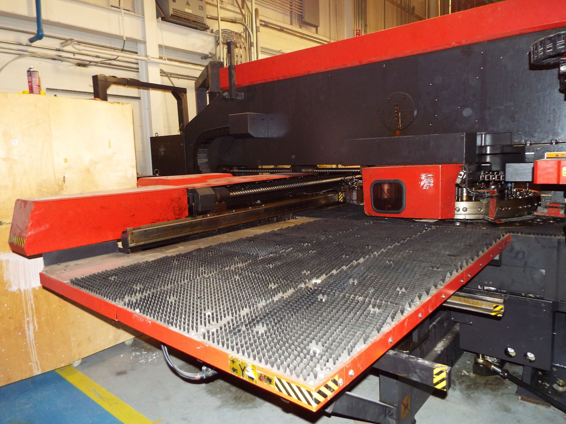AMADA VIPROS Z3510 30TON CNC TURRET PUNCH, WITH FANUC SERIES 18-P CNC CONTROL, 98"X49" MAX. SHEET - Image 5 of 17