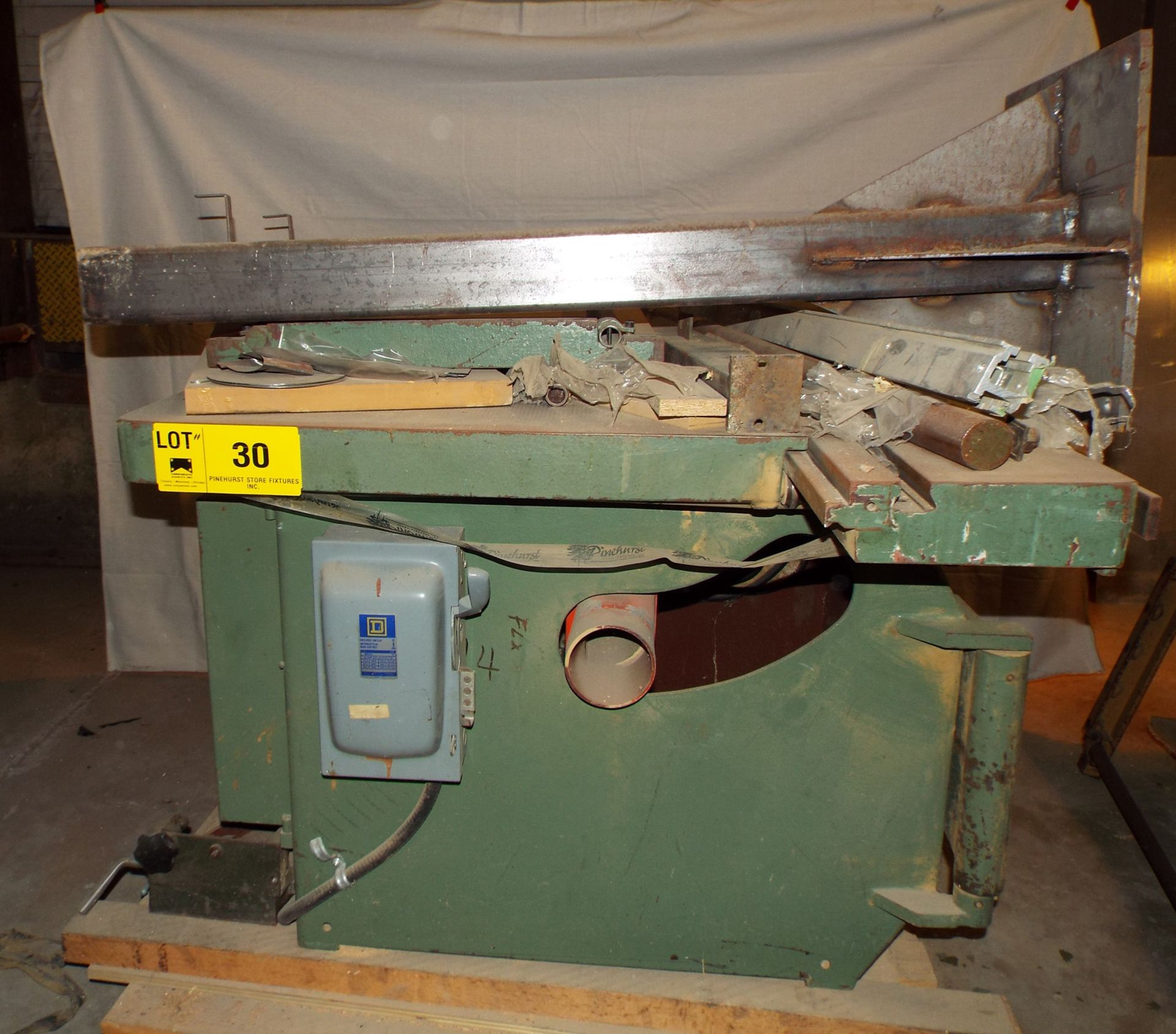 SCM SI15 F SLIDING TABLE SAW WITH 400MM MAX. BLADE DIAMETER, TRAVELS 28", S/N: N/A