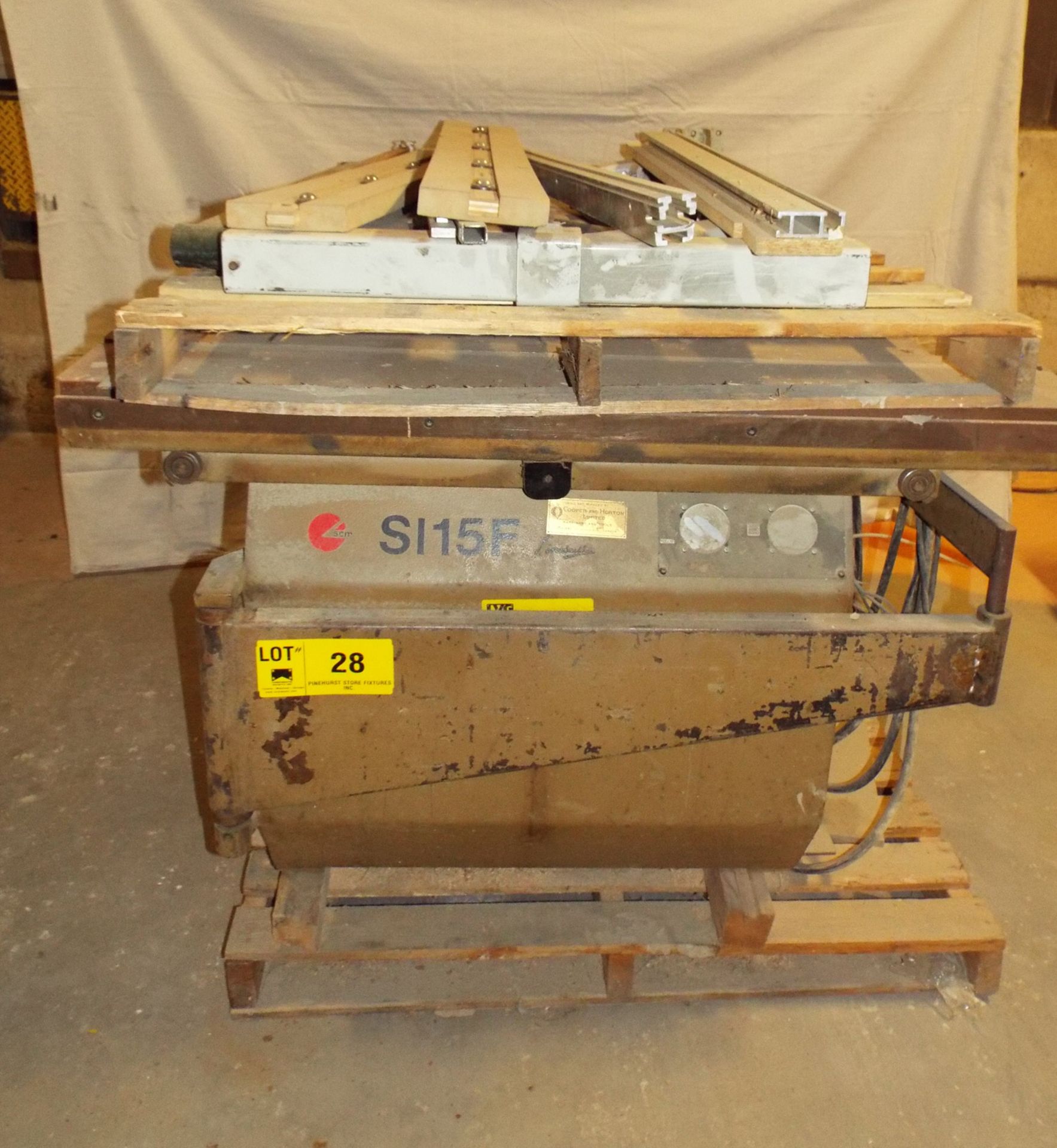 SCM SI15 F SLIDING TABLE SAW WITH 400MM MAX. BLADE DIAMETER, TRAVELS 28", S/N: N/A