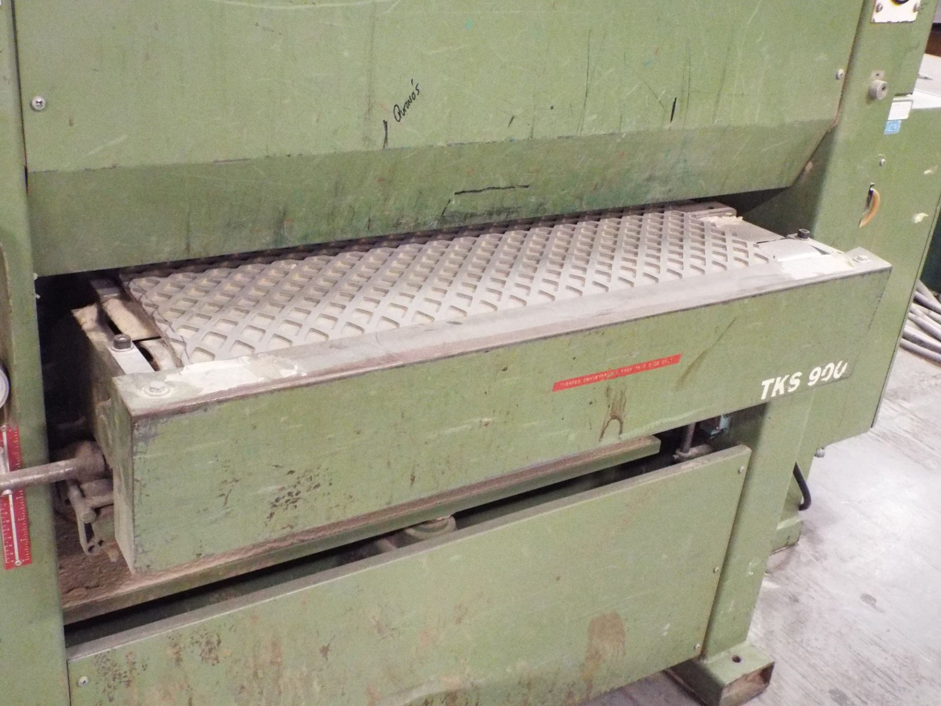 BOERRE TKS900 2 HEAD TOP WIDE BELT SANDER WITH 36" MAX. WORKING WIDTH, (2) 15HP HEADS, AIR BLOW OFF, - Image 2 of 5