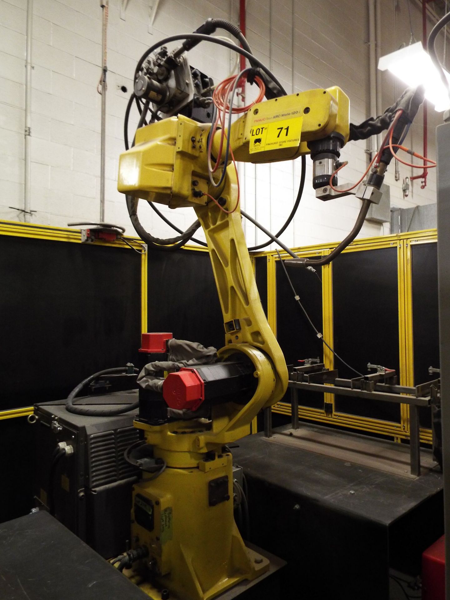FANUC A05B/2375/B001 ARC MATE 120I WELDING ROBOT WITH FANUC SYSTEM R-J2, SYNERGIC 7F WIRE FEED, S/N: