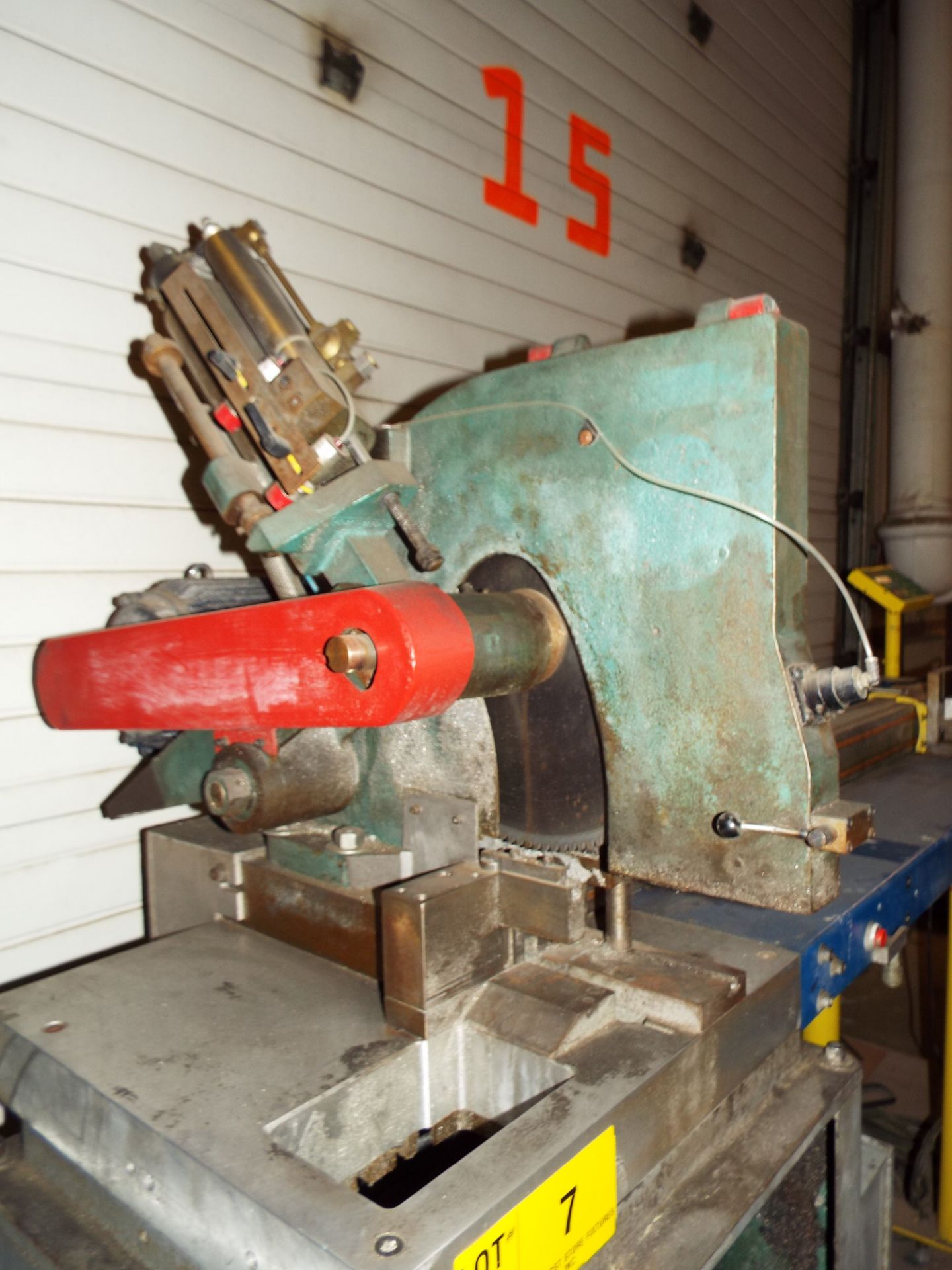 MFG UNKNOWN ALUMINUM COLD CUT SAW WITH 5HP LEESON MOTOR AND TIGERSTOP CONTROLS, S/N: N/A - Image 2 of 3