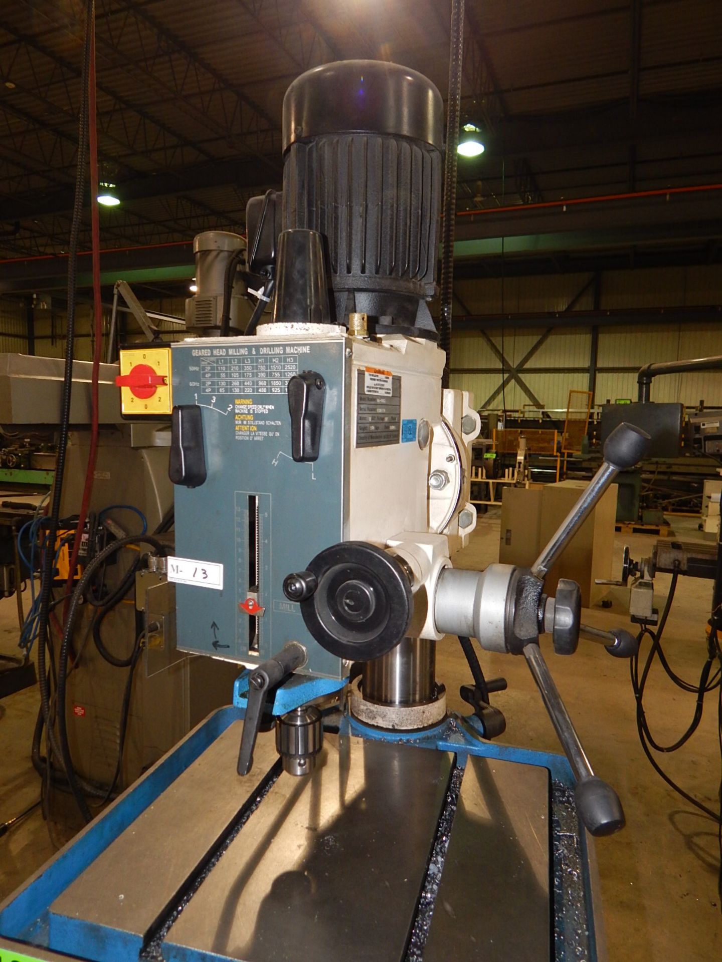 DAVCO (2014) MD-40HS HEAVY DUTY FLOOR TYPE GEARED HEAD MILLING & DRILLING MACHINE WITH 15.5"X18" - Image 2 of 3