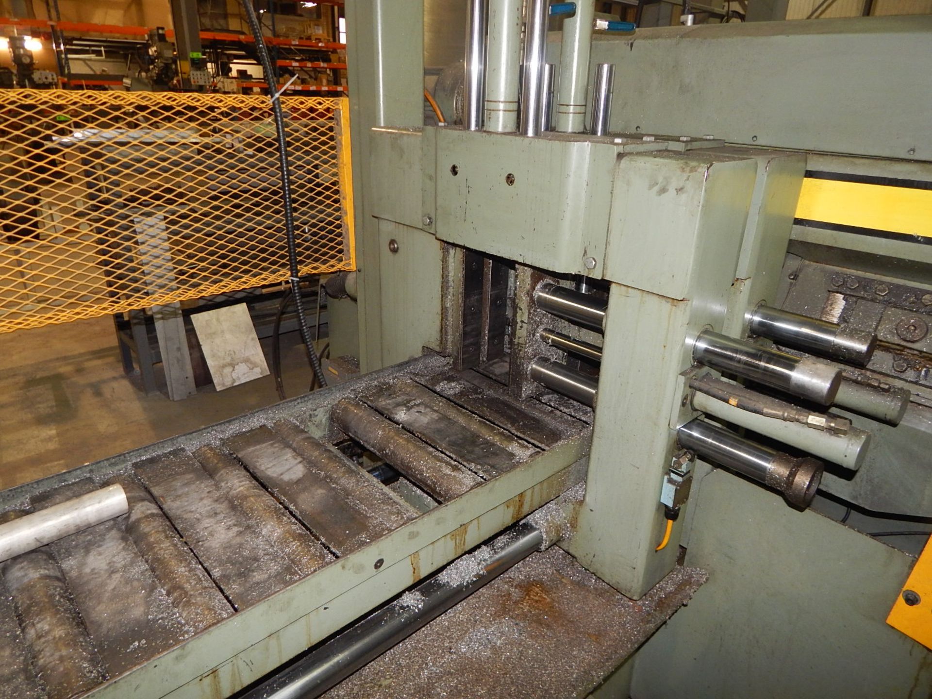 HYD-MECH H-12 DOUBLE MITRE BAND SAW, S/N: A0898077H (CI) [RIGGING FEES FOR LOT #53 - $450 CDN - PLUS - Image 5 of 6