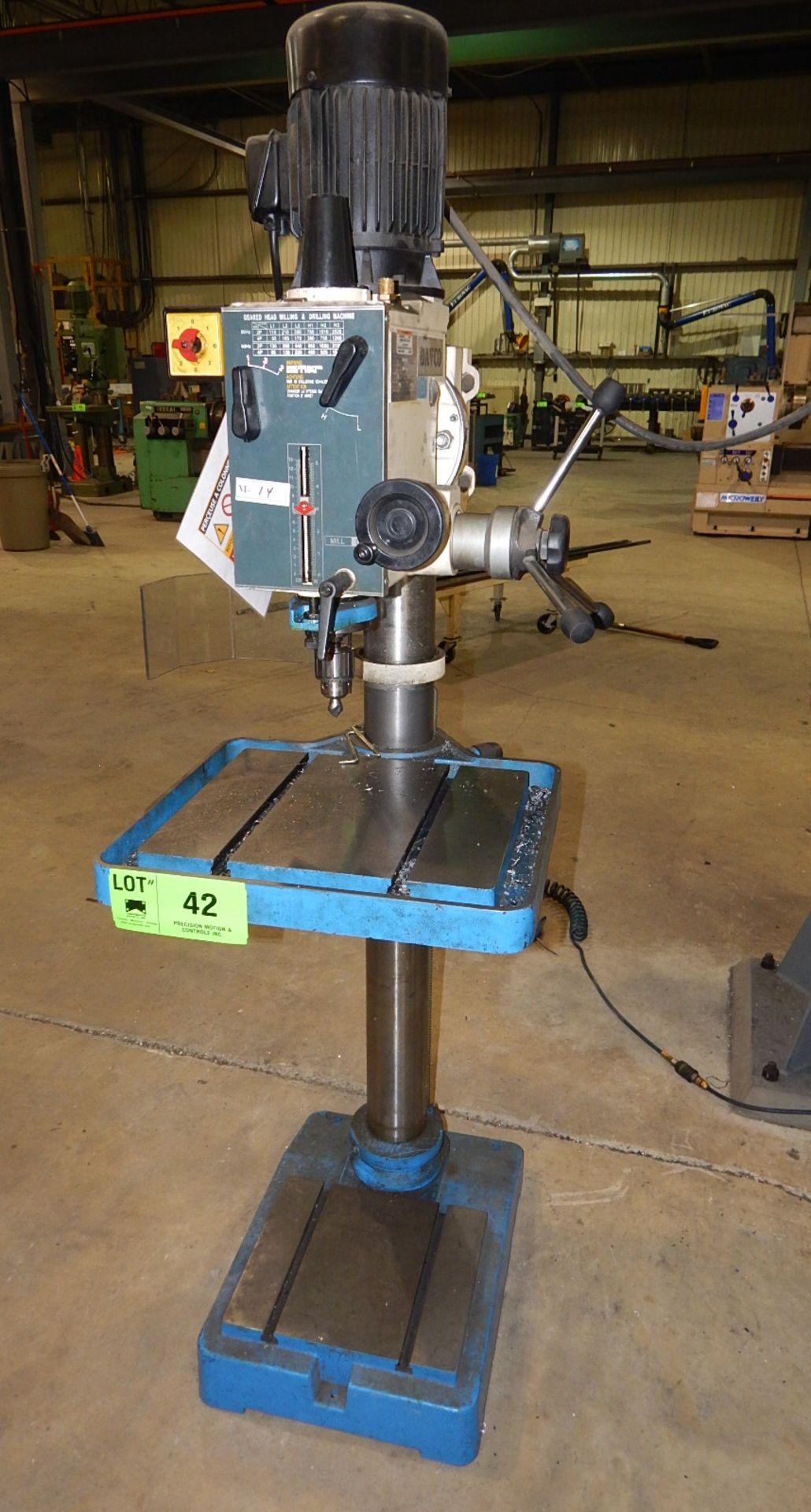 DAVCO (2014) MD-40HS HEAVY DUTY FLOOR TYPE GEARED HEAD MILLING & DRILLING MACHINE WITH 15.5"X18"