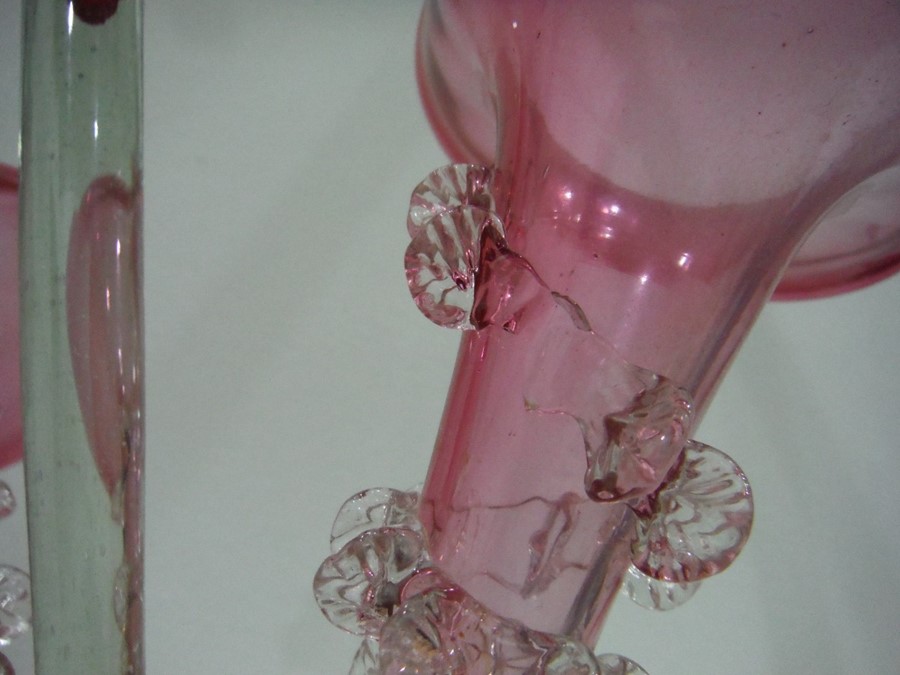 Pink glass epergne with three bowls as flowerheads, 55cm high - Image 3 of 7