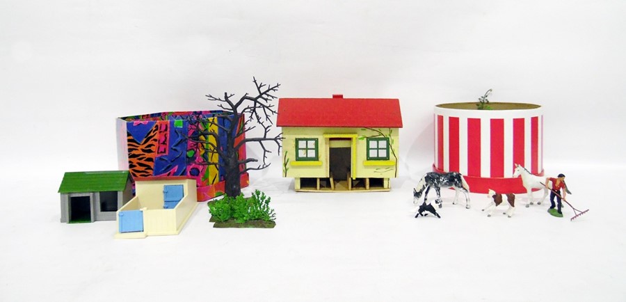 Assorted Britains zoo and farmyard animals in an octagonal box and a cylindrical box and a model