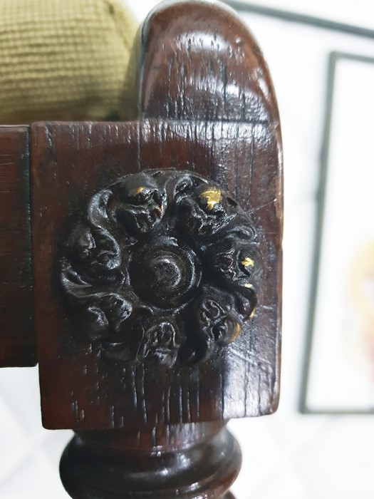 Set of six 19th century rosewood dining chairs with carved top and back rails, cane seat above - Bild 2 aus 2