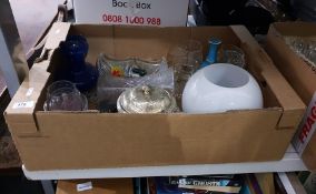 Box of assorted items