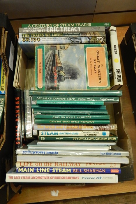 Railwayana - large quantity of books on railways including Trains Annual 1958, The Gresley - Image 4 of 4