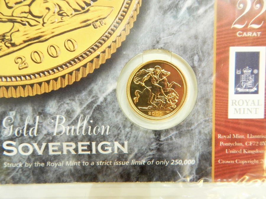 2000 gold sovereign in presentation packet