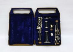 Yamaha clarinet in case and a chrome music holding clamp (2)