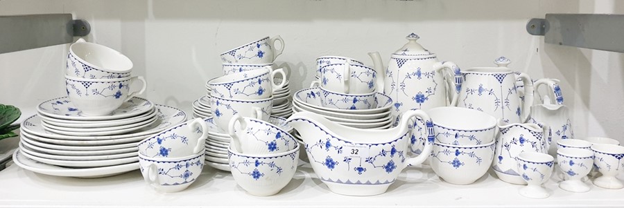 Quantity of blue and white 'Onion' pattern tableware, various manufacturers, including teapot, hot