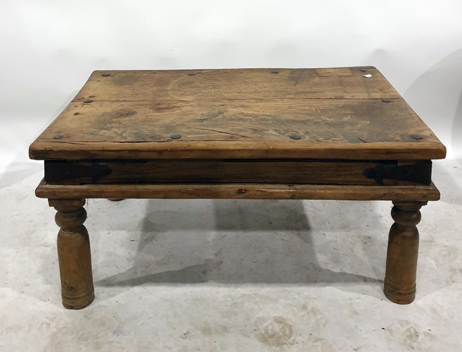 Two rectangular Eastern hardwood coffee tables on turned supports (2) The small one Height 42 cm, - Image 2 of 2
