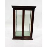 Mahogany glass table-top display case with sliding glass door, 40cm