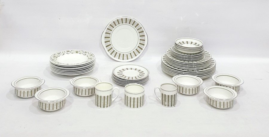 Quantity of Susie Cooper 'Persia' pattern porcelain dinnerware to include 18 plates in three