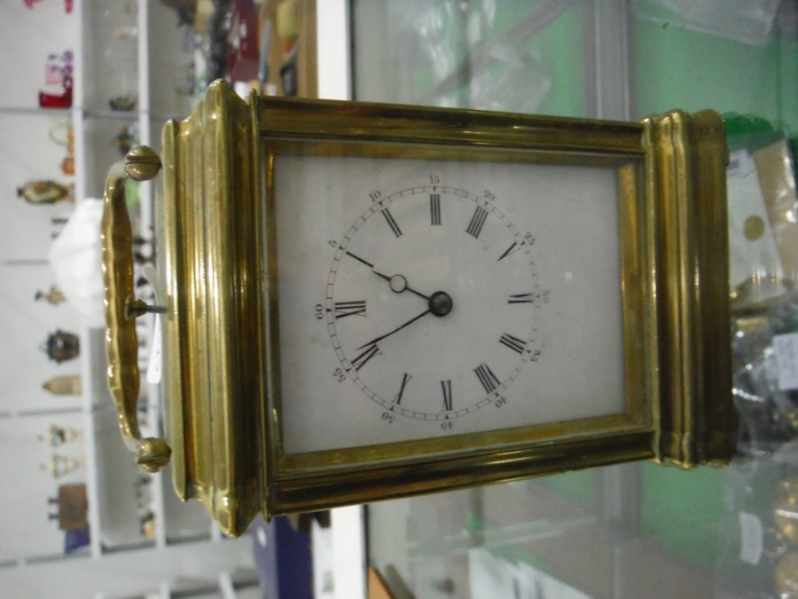 French brass striking carriage clock, with Roman numerals to the dial - Image 2 of 11