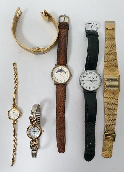 Lady's Sekonda wristwatch in yellow metal bracelet form and various further wristwatches to