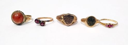 18ct gold signet ring, 9ct gold ring set two small red stones (possibly garnets), 18ct gold small