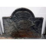 Large cast iron fireback with Royal Coat of Arms design, 103cm x 82.5cm