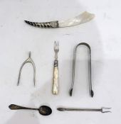 Pair of 19th century silver sugar nips, a pair of sugar tongs in the form of a wishbone, by Levi &