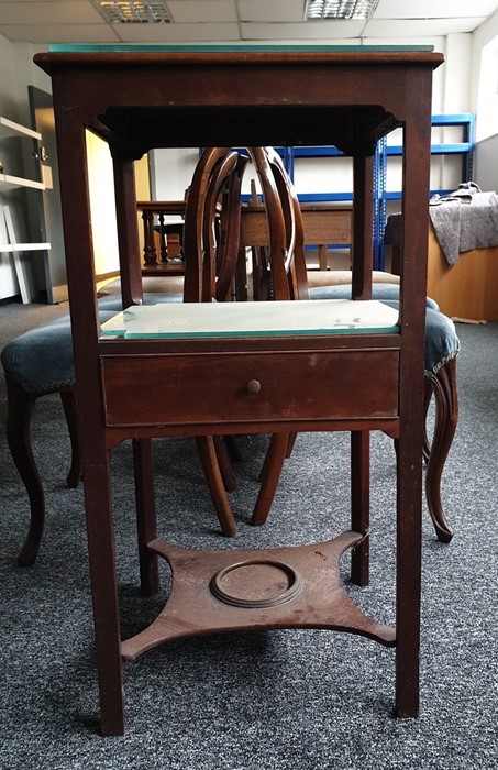 19th century mahogany three-tier washstand, 43cm