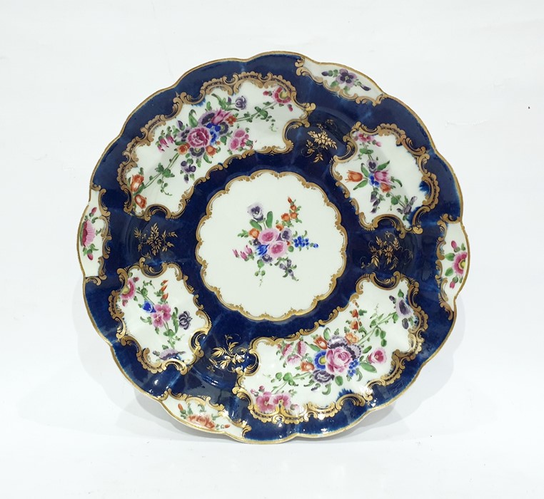 18th century Worcester porcelain dish, circular an