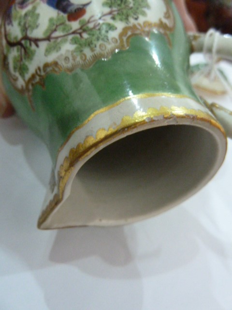 Worcester style porcelain sparrowbeak covered crea - Image 3 of 5