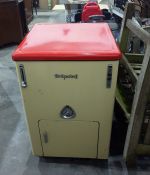 A vintage Hotpoint top load washing machine, cream