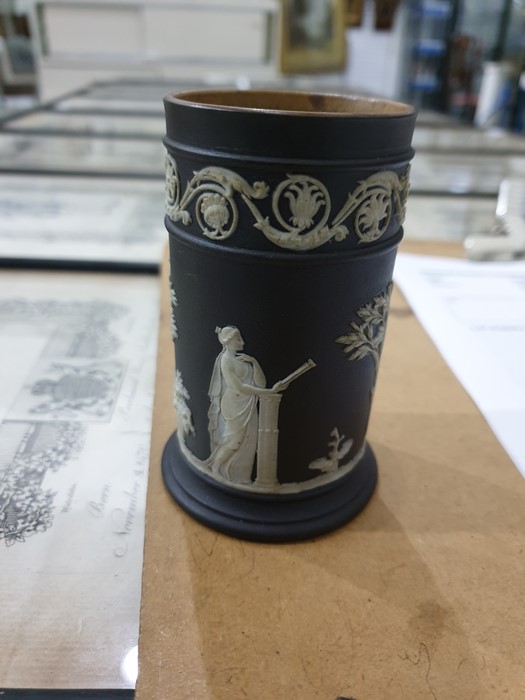 Pair of Wedgwood black basalt cylindrical spill va - Image 5 of 14