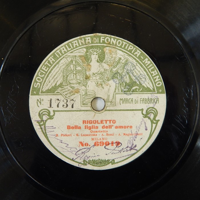 14" Fonotipia records including Rigoletto by Bonci, Pinkert, Lucacewska and Magini-Coletti 69019, '